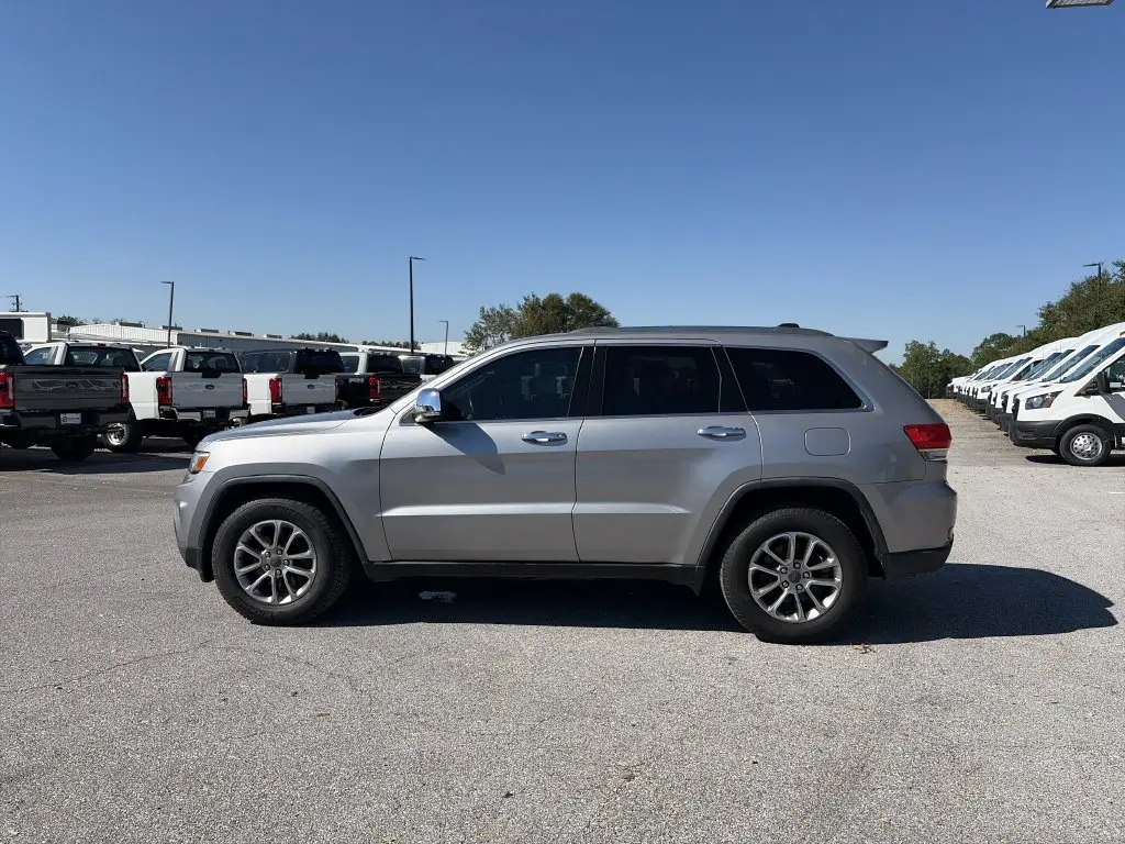 2016 Jeep Cherokee - $11,230