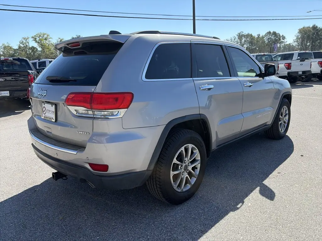2016 Jeep Cherokee - $11,230