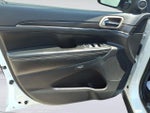 2016 Grand Cherokee Thumbnail 11