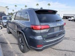 2020 Grand Cherokee Thumbnail 3