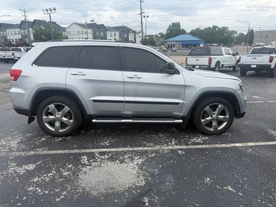 Photo of a 2013 Jeep Grand Cherokee 4X2 Overland 4DR SUV for sale