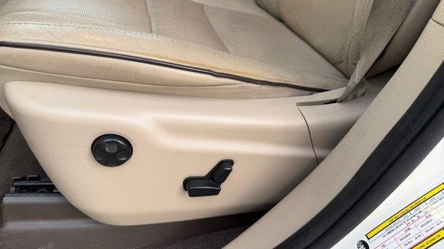 2012 Jeep Grand Cherokee Overland