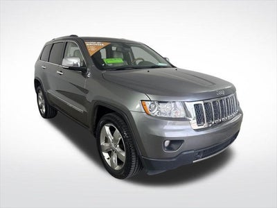 Photo of a 2013 Jeep Grand Cherokee 4X2 Overland 4DR SUV for sale