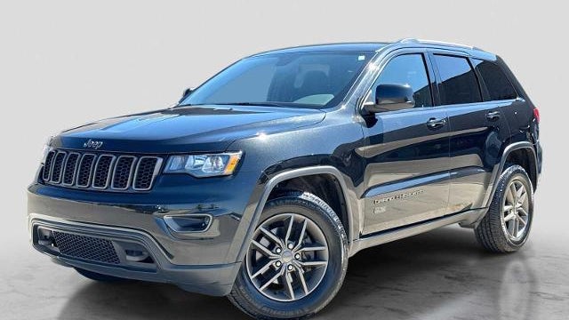 Preowned 2016 Jeep Grand Cherokee Laredo E for Sale