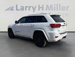 2017 Grand Cherokee Thumbnail 3