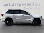 2017 Grand Cherokee Thumbnail 6