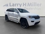 2017 Grand Cherokee Thumbnail 7