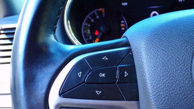 2019 Jeep Grand Cherokee Laredo