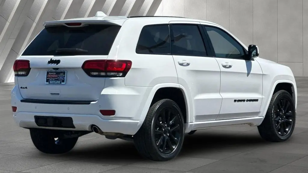 2022 Jeep Grand Cherokee WK Laredo E