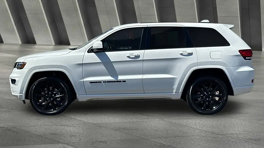 2022 Jeep Grand Cherokee WK Laredo E
