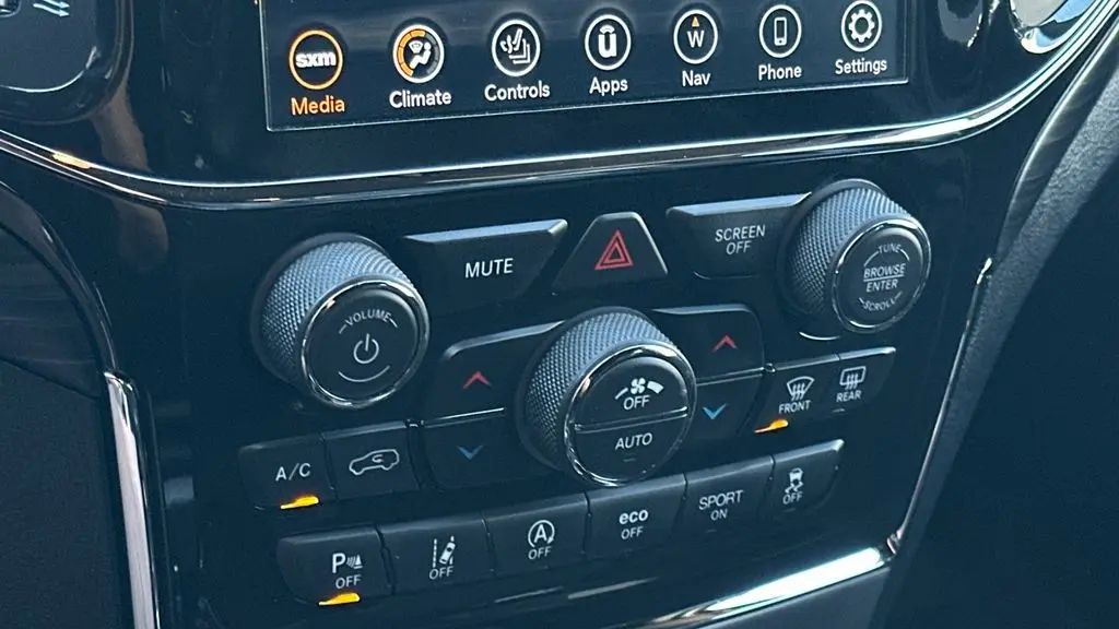 2022 Jeep Grand Cherokee WK Laredo E
