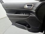 2016 Grand Cherokee Thumbnail 11