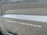 2016 Grand Cherokee Thumbnail 12