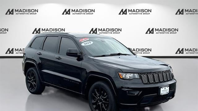2019 Jeep Grand Cherokee Laredo