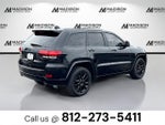 2019 Grand Cherokee Thumbnail 5