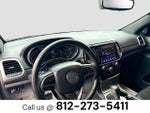 2019 Grand Cherokee Thumbnail 9