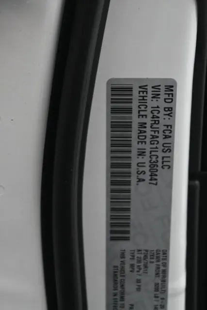 2020 Jeep Cherokee - $17,993