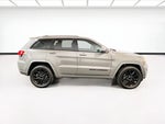2020 Grand Cherokee Thumbnail 24