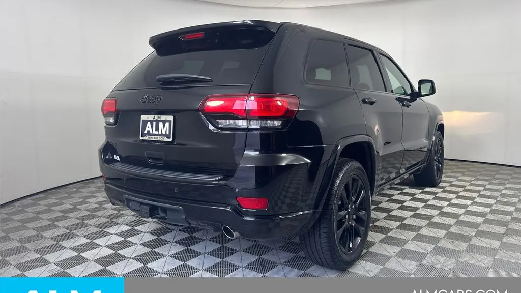 2017 Jeep Grand Cherokee Altitude
