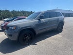 2019 Grand Cherokee Thumbnail 3
