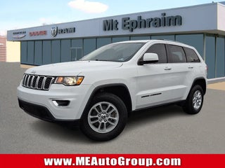 2019 Jeep Grand Cherokee with Bright White Clearcoat Exterior