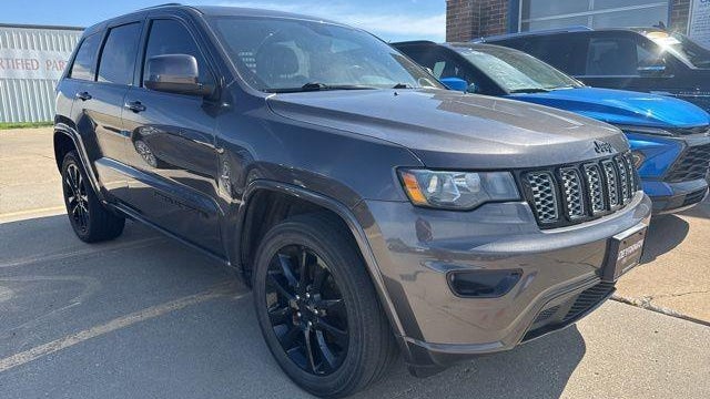 Preowned 2020 Jeep Grand Cherokee Laredo for Sale