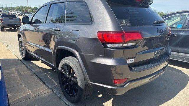 2020 Jeep Grand Cherokee Laredo