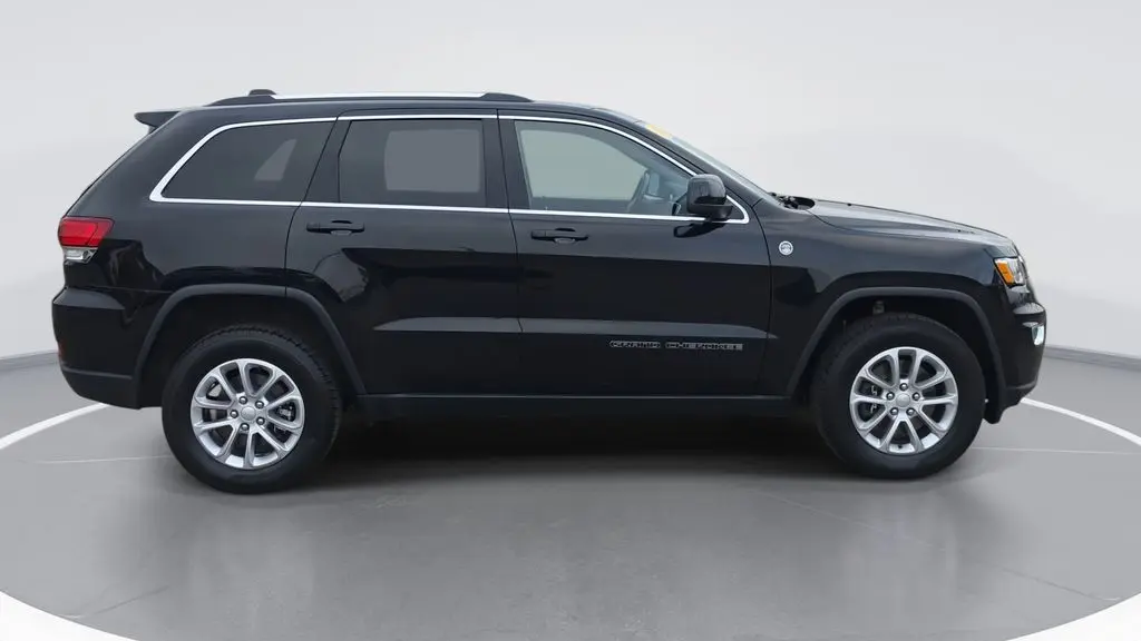 2021 Jeep Grand Cherokee Laredo E