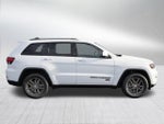 2017 Grand Cherokee Thumbnail 8