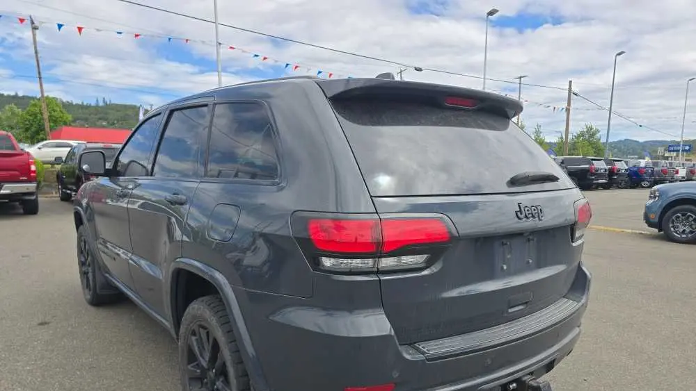 2017 Jeep Grand Cherokee Laredo E