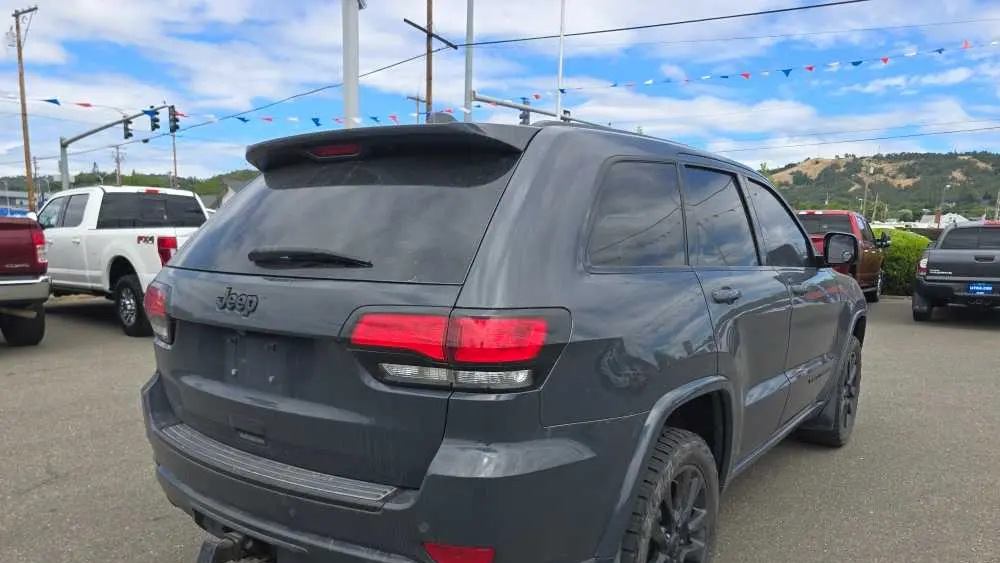 2017 Jeep Grand Cherokee Laredo E