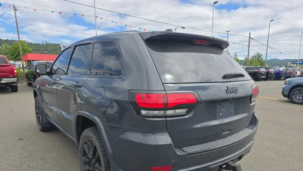2017 Jeep Grand Cherokee Laredo E