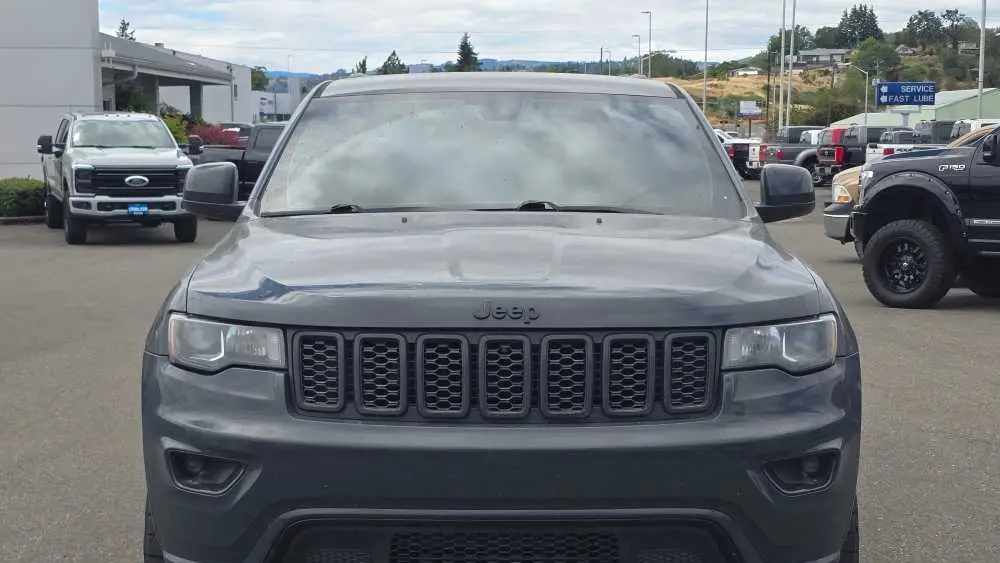 2017 Jeep Grand Cherokee Laredo E