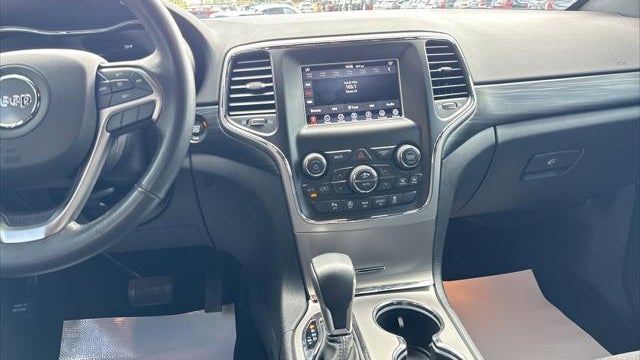 2019 Jeep Grand Cherokee Laredo