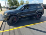 2019 Grand Cherokee Thumbnail 4