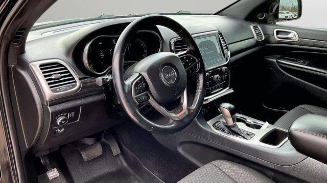 2020 Jeep Grand Cherokee Laredo