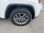 2020 Grand Cherokee Thumbnail 12