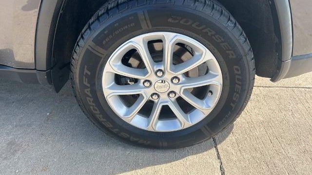 2016 Jeep Grand Cherokee Laredo E
