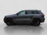 2015 Grand Cherokee Thumbnail 3