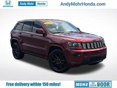 Photo of a 2017 Jeep Grand Cherokee 4X4 Laredo E 4DR SUV for sale