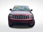 2017 Grand Cherokee Thumbnail 2