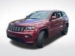 2017 Grand Cherokee Thumbnail 3
