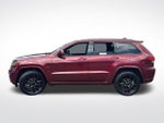 2017 Grand Cherokee Thumbnail 4