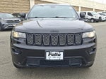 2017 Grand Cherokee Thumbnail 2