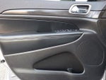 2017 Grand Cherokee Thumbnail 14