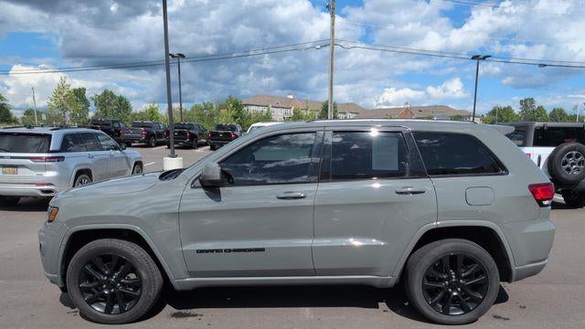 2019 Jeep Grand Cherokee Laredo