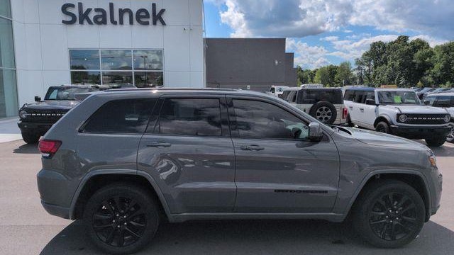 2019 Jeep Grand Cherokee Laredo