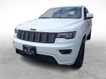 2020 Grand Cherokee Thumbnail 4