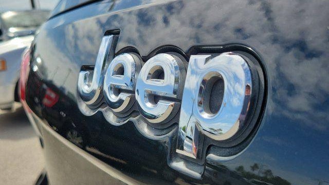 2017 Jeep Grand Cherokee Laredo E