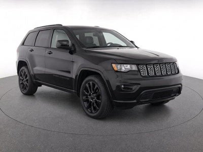 Photo of a 2018 Jeep Grand Cherokee 4X4 Upland 4DR SUV for sale